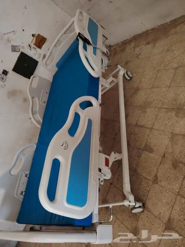 سرير طبي عريض مع المرتبه الطبيه 2