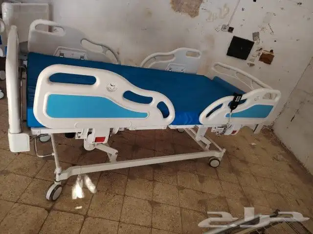 سرير طبي عريض مع المرتبه الطبيه 1