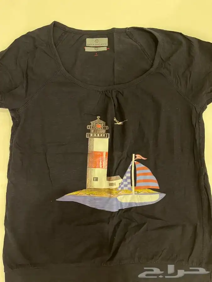 ملابس أطفال متنوعة استعمال خفيف شبه جديدة 48