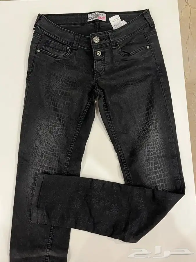 ملابس أطفال متنوعة استعمال خفيف شبه جديدة 14