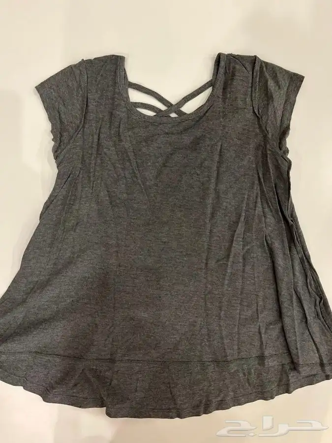 ملابس أطفال متنوعة استعمال خفيف شبه جديدة 64