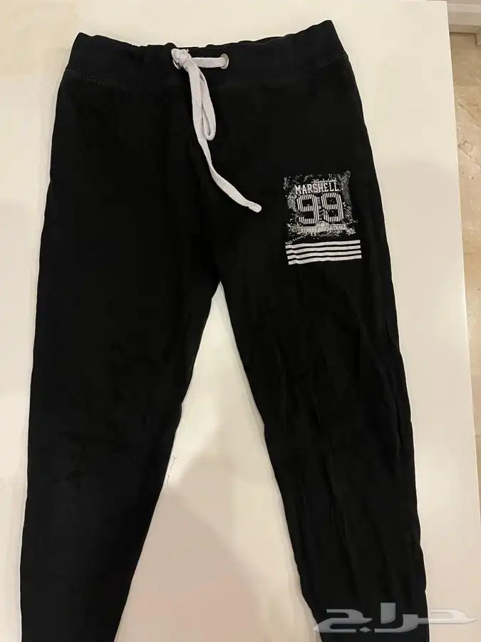 ملابس أطفال متنوعة استعمال خفيف شبه جديدة 54