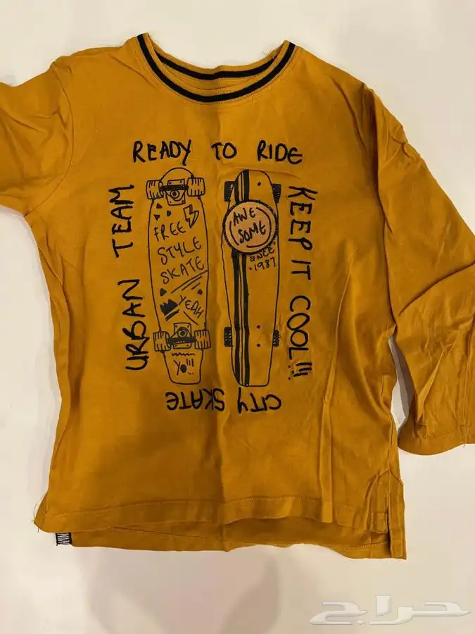 ملابس أطفال متنوعة استعمال خفيف شبه جديدة 74