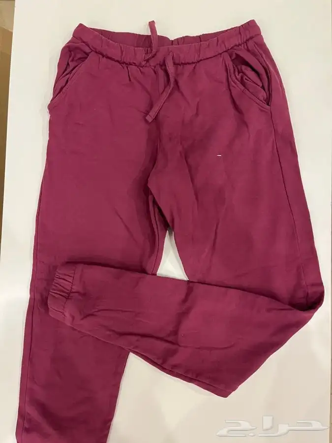 ملابس أطفال متنوعة استعمال خفيف شبه جديدة 26