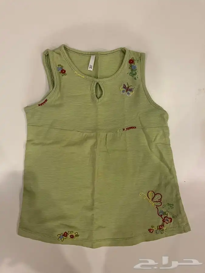 ملابس أطفال متنوعة استعمال خفيف شبه جديدة 28