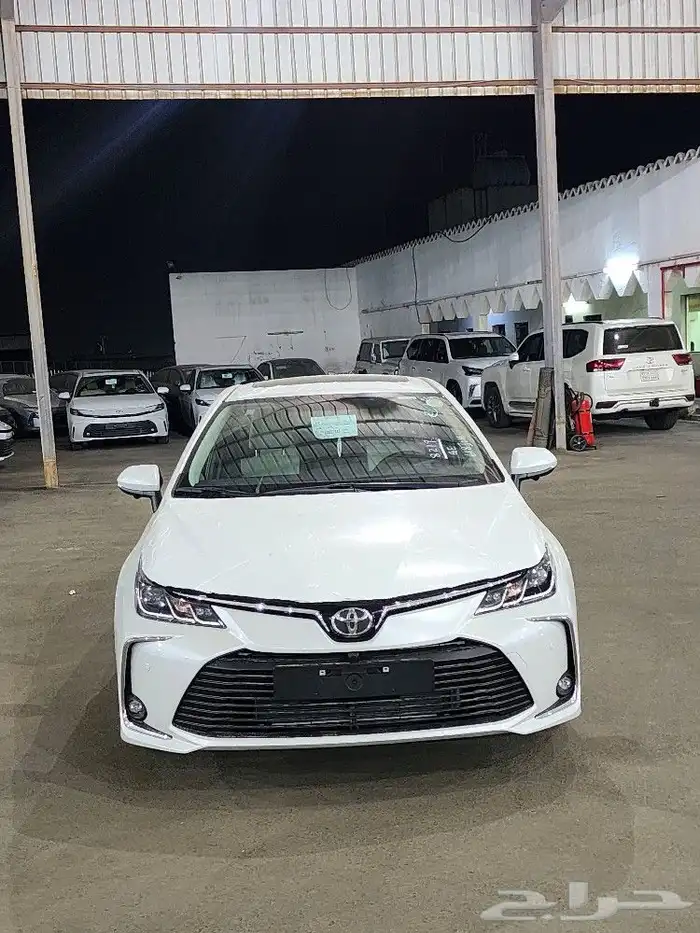 تويوتا كورولا 2.0 مكينه 2025 7