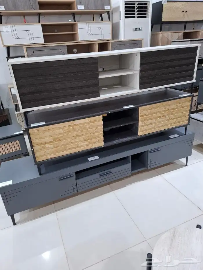 طاولات تلفزيون باشكال ومقاسات مختلفه 2