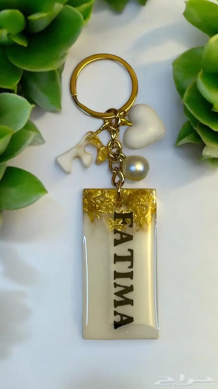 ميداليات وتعليقات سياره متنوعة الاشكال 11