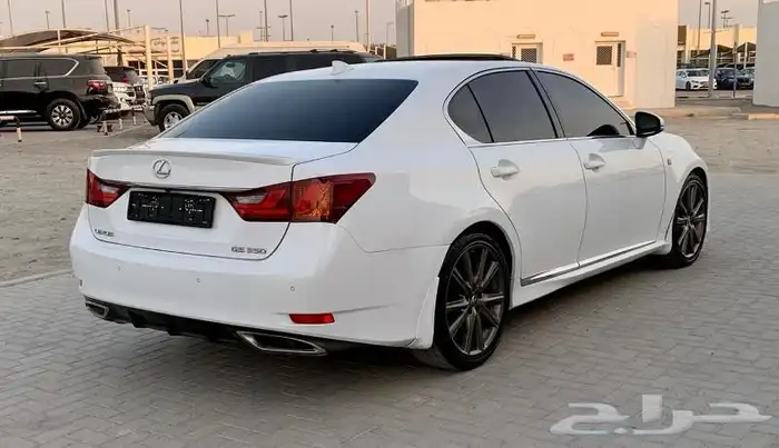جنوط لكزس GS 350 مقاس 19 اصلي وكالة موديل 2015 10