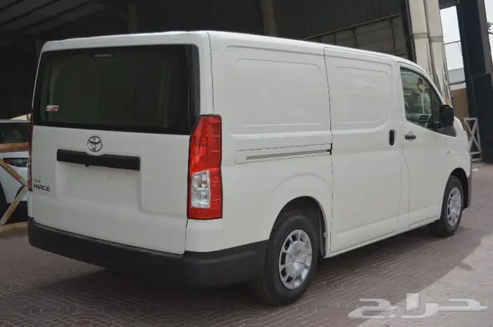 تويوتا باص هايس 2025 ديزل قير عادي سقف منخفض عبداللطيف 1