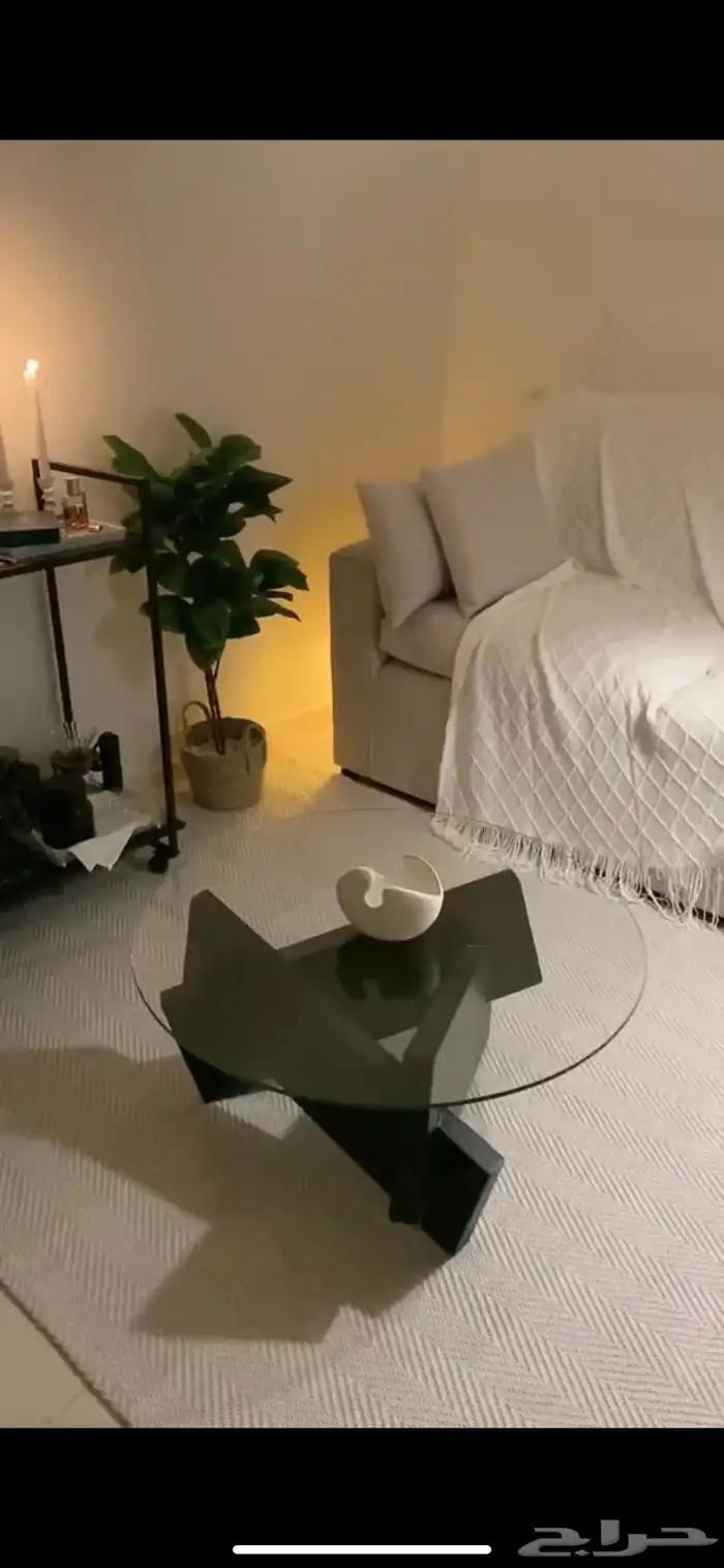 كنب وطاولة وابجوره وفرشه جلسة كامله 4
