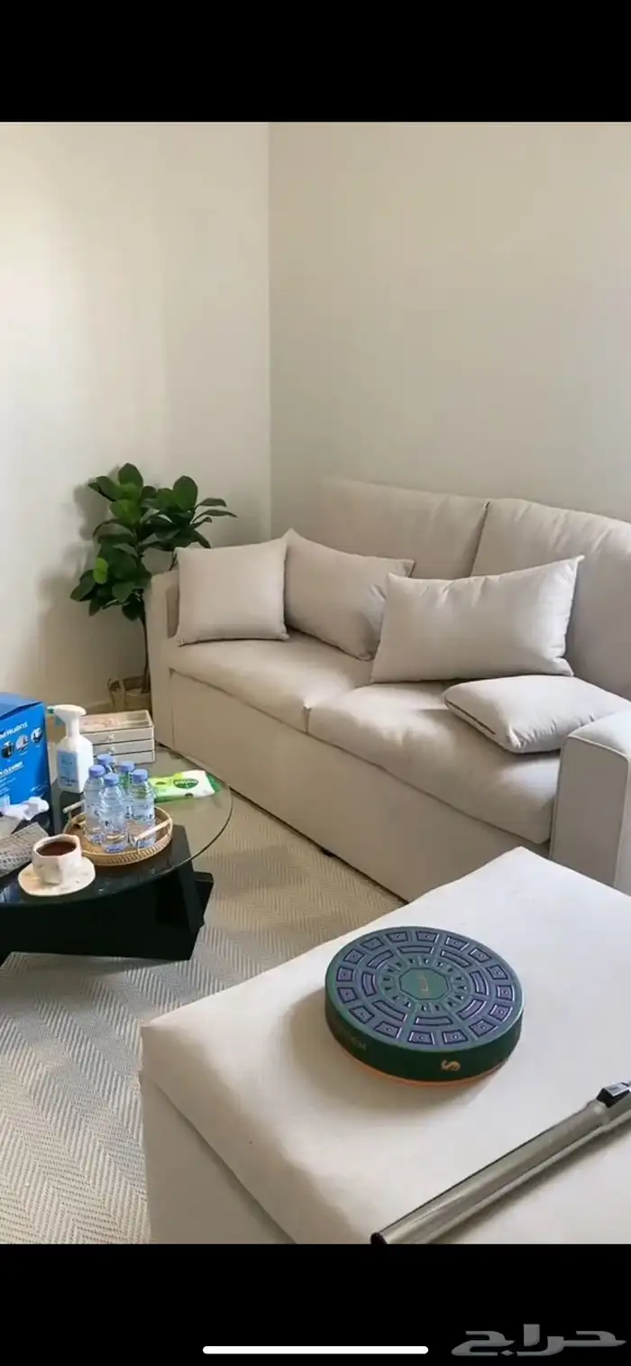 كنب وطاولة وابجوره وفرشه جلسة كامله 1