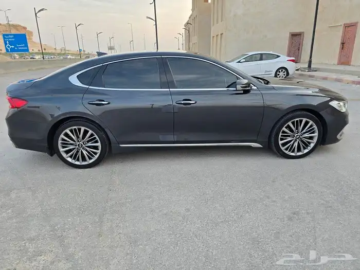 تم البيع ازيرا ديزل 2019 بطاقة جمركيه الأحساء نص فل 16