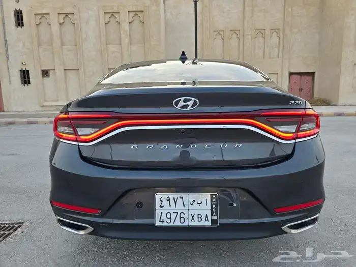 تم البيع ازيرا ديزل 2019 بطاقة جمركيه الأحساء نص فل 20