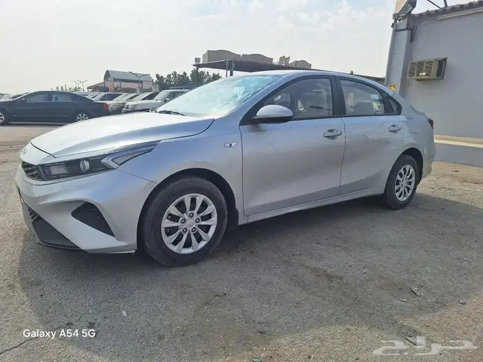 كيا سيراتو غير مصدوم 4