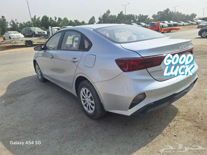 كيا سيراتو غير مصدوم 8