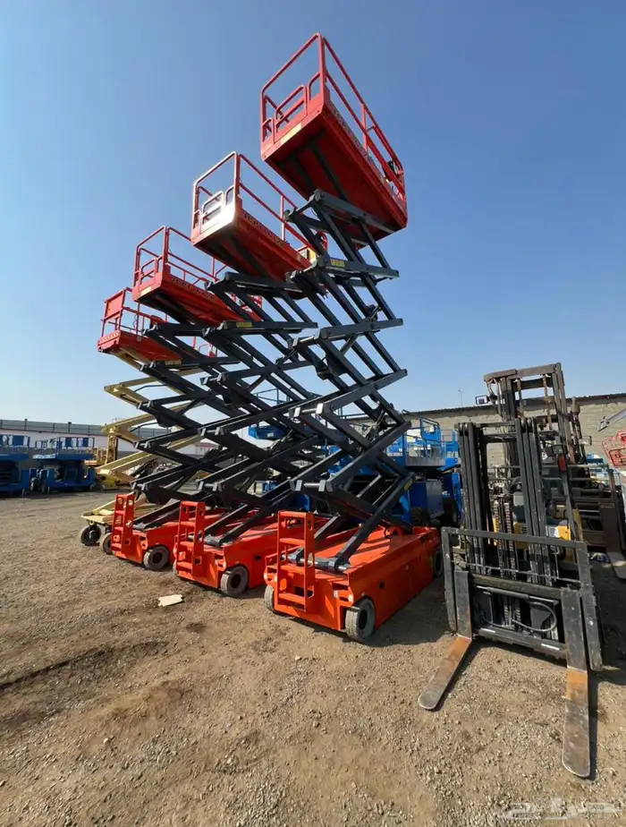 سقالات -رافعات - مان لفت - سيزر لفت 3