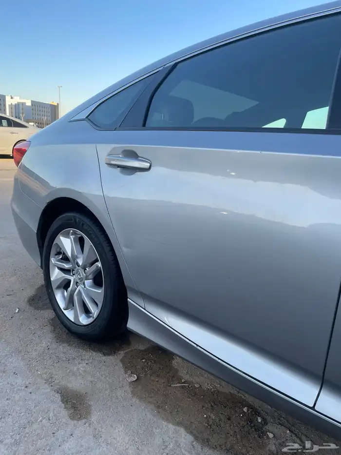 غسيل وتلميع ساطع السيارات متنقل بالرياض 11