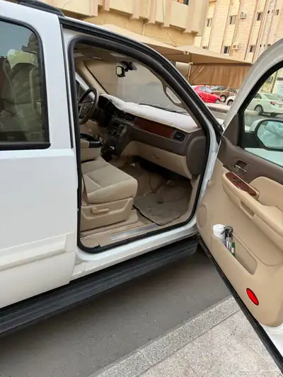 جمس يوكن طويل XL 2008 نظيف للبيع GMC 9