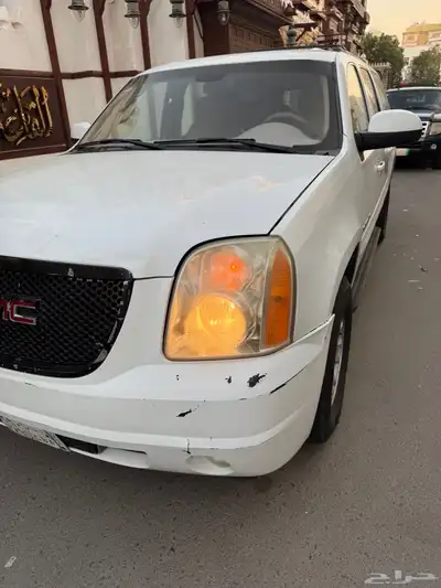 جمس يوكن طويل XL 2008 نظيف للبيع GMC 2
