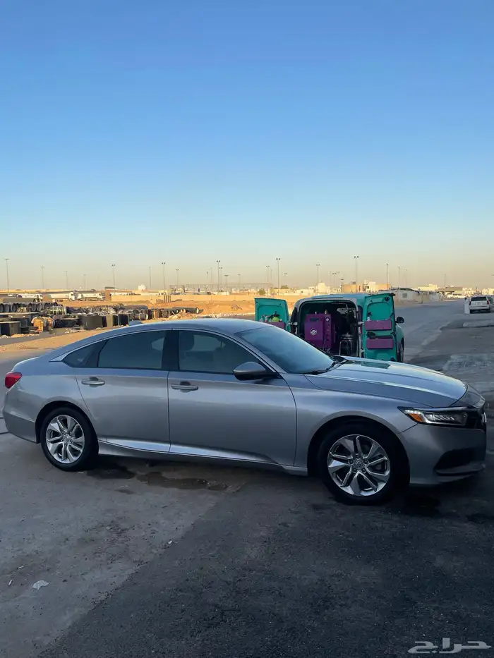 غسيل وتلميع ساطع السيارات متنقل بالرياض 12