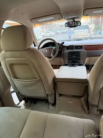 جمس يوكن طويل XL 2008 نظيف للبيع GMC 4