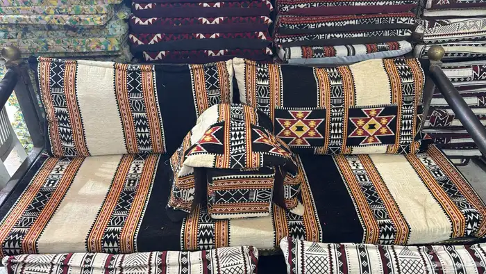 لبيع وتقصيل وتنجيد 11