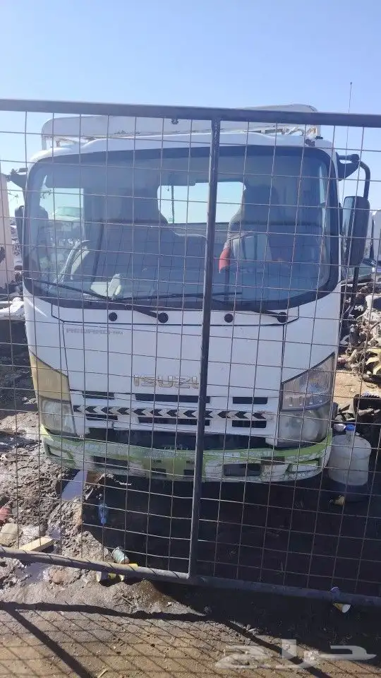 قطع غيار دينات ميتسوبيشي وايسوزو موديل 2014 2