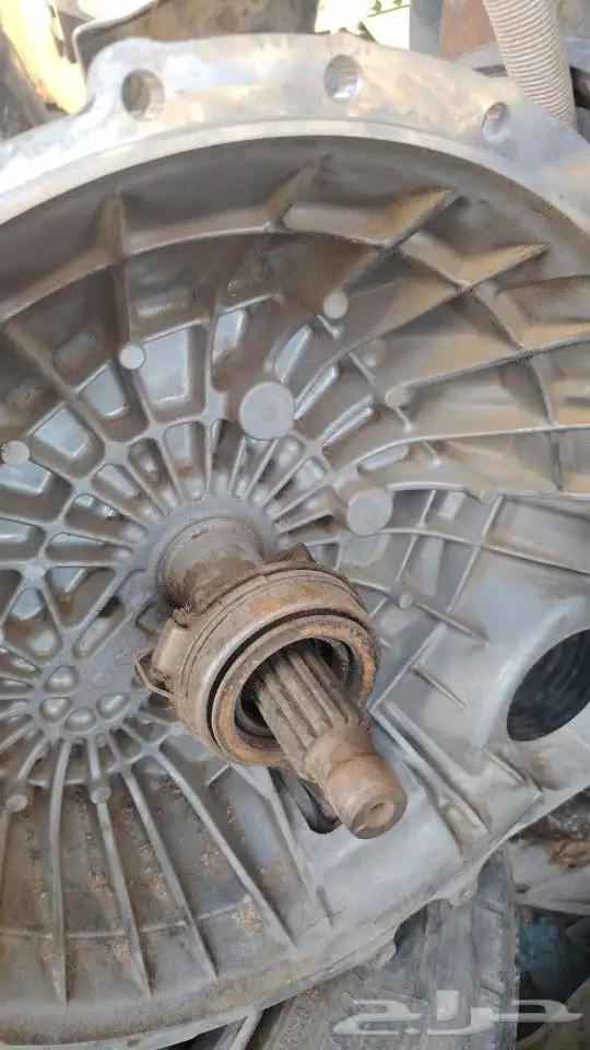 قطع غيار دينات ميتسوبيشي وايسوزو موديل 2014 3