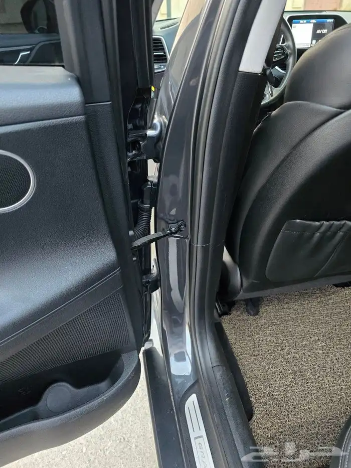 تم البيع ازيرا ديزل 2019 بطاقة جمركيه الأحساء نص فل 36