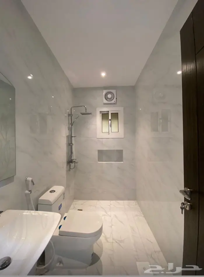 شقة جديدة للايجار حي المروة 5