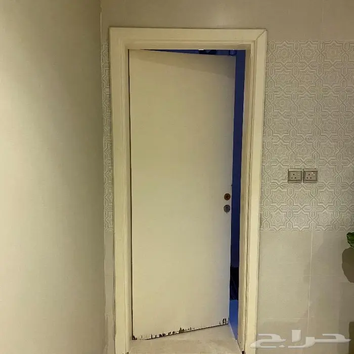 9 باب خشب بالحلق للبيع 0