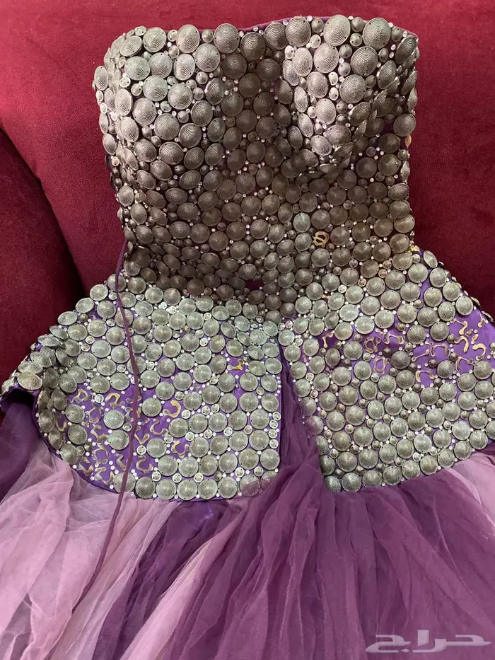 فساتين ملكة للبيع 2