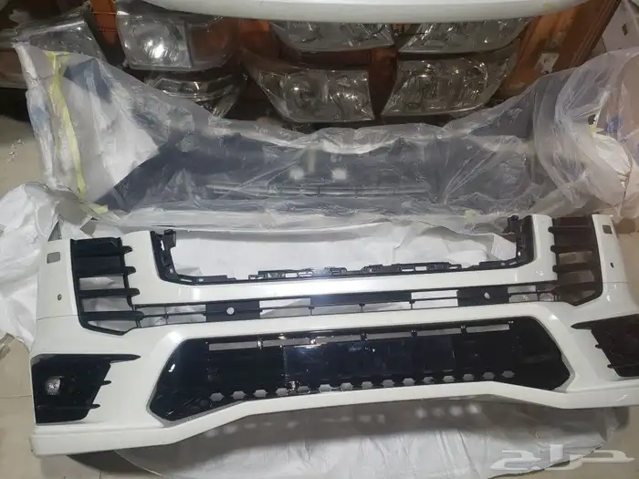 صدام وكاله لاند كروزر امامي 2024 وارد اسائر 0