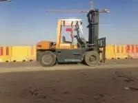 تاجير رافعة شوكية فوركلفت 3