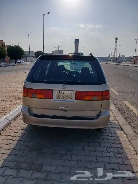 هوندا اوديسي 2002 السوم 11000 ريال لا يجي الا الصامل 7