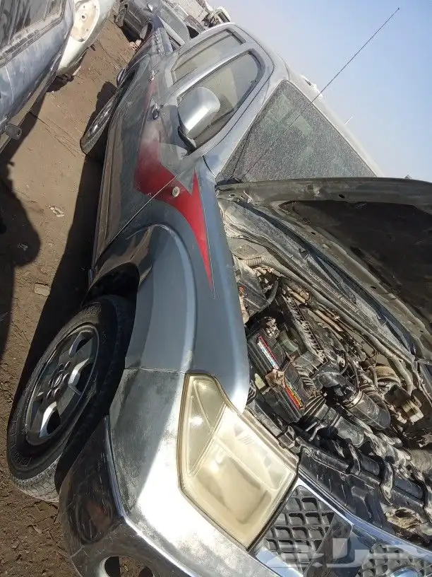 نيسان نيفارا 2013 1