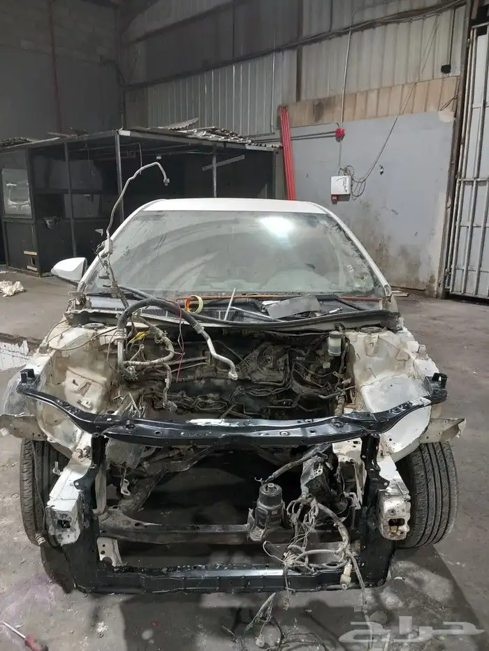 مركز تعديل عالبارد رش وسمكرا وتلميع سيارات 12