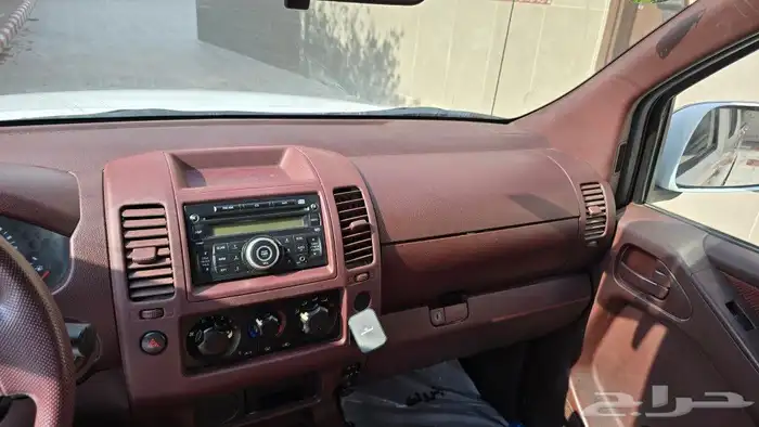 نيسان نيفارا 20