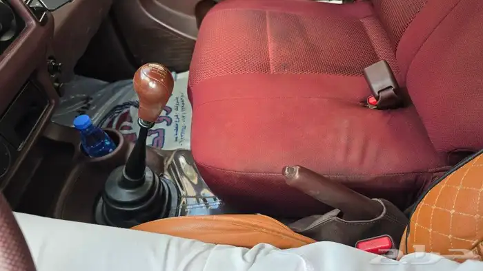 نيسان نيفارا 13