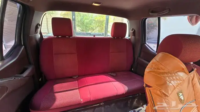 نيسان نيفارا 30