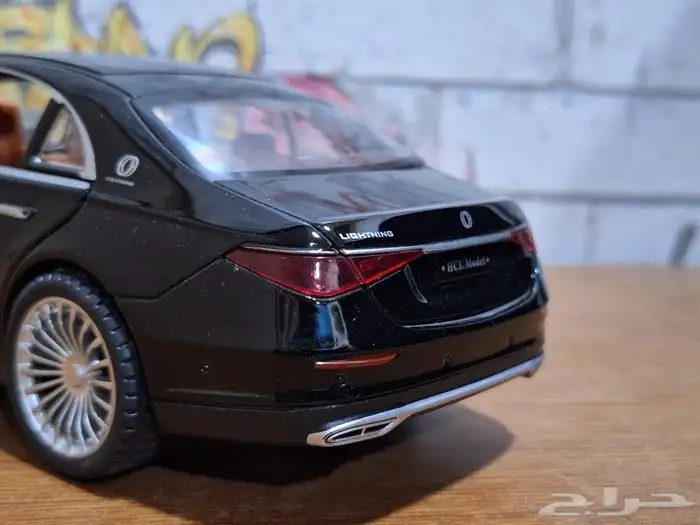 للبيع مجسم مرسيدس الجوهره 1.24 8