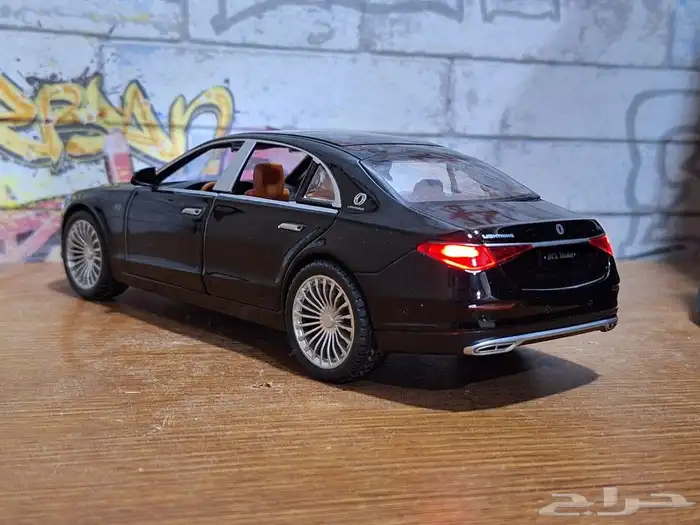 للبيع مجسم مرسيدس الجوهره 1.24 2