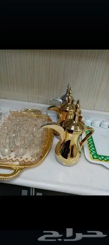 قعوجيين وصبابين كراسي وطاولات سماعات زل ملكي دفيات بيت شعر. 1