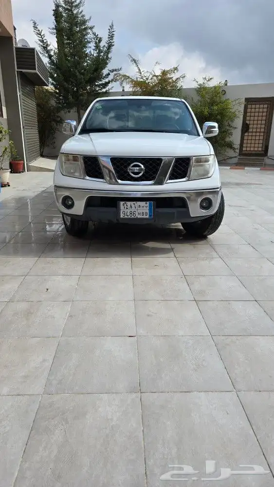 نيسان نيفارا 1