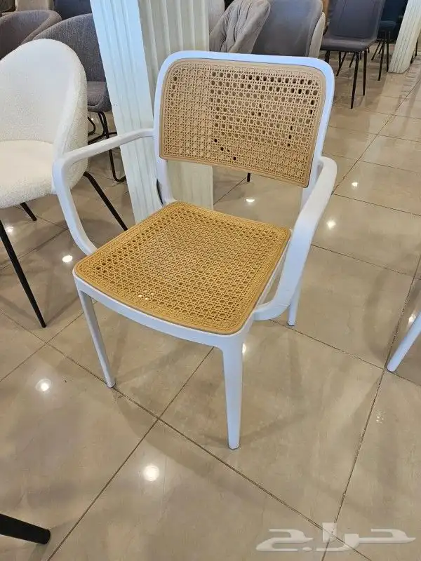 كراسي فايبر 5