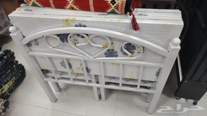 متوفر سرير حديد دور دورين قابل للطي جوده ممتاز يوجد توصيل 8