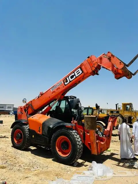 رافعة شوكية فوركلفت وكرين للإيجار رافعه بوم تلسكوبية 2020 8