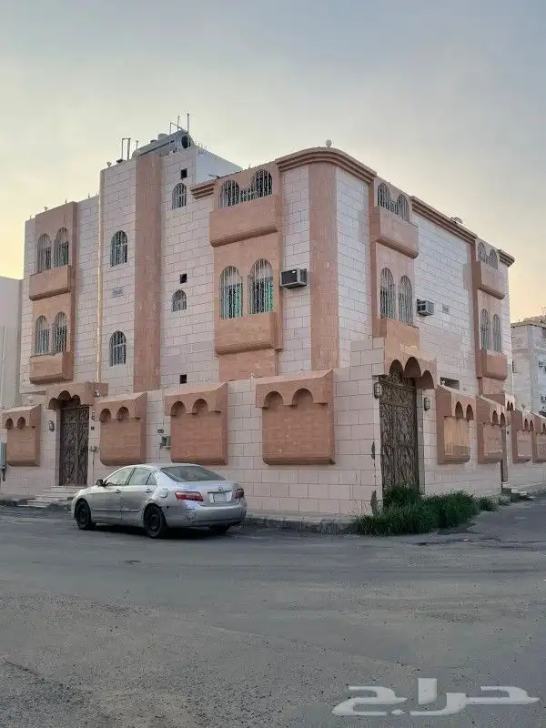 العرض رقم 9 عمارة سكنية للبيع بالحوية - المعترض 2