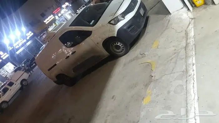 إيسوزو تبريد ايسوزو تجميد فانات جاف للايجار 6